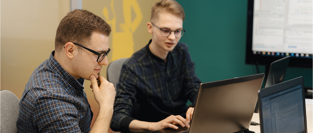 Koderlə Software Engineer Arasındakı Fərq